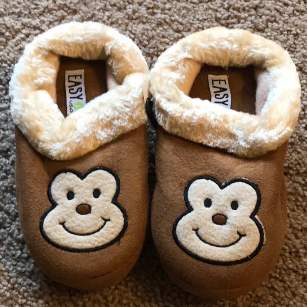 Easy USA Children’s Embroidered Slippers